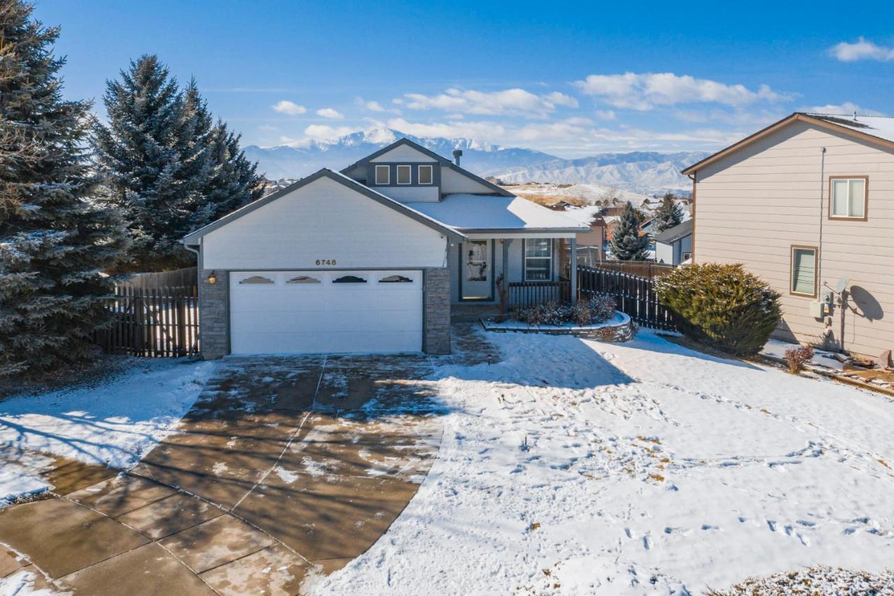 Cozy 4Br House With Peak Views In Colorado Springs Villa Exterior foto